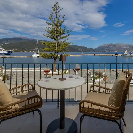 Cavaliere Seafront House - Thalia Holiday home